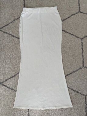 Babaton Pull-On Maxi Skirt White